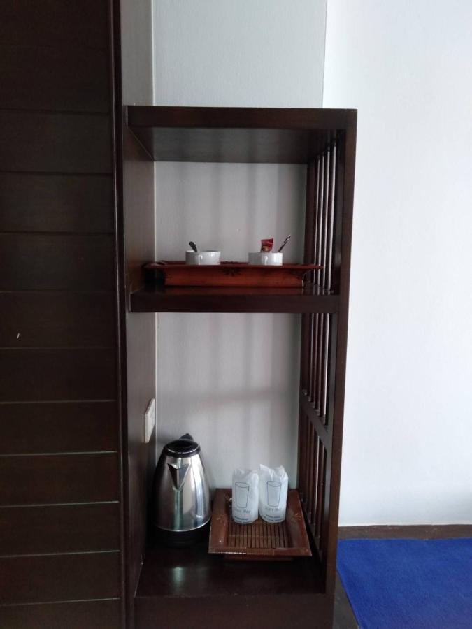 Grand Phranakhon Hotel Ayutthaya Bagian luar foto