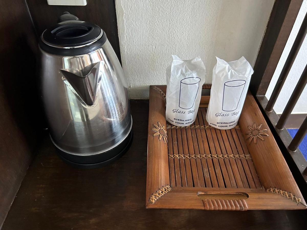 Grand Phranakhon Hotel Ayutthaya Bagian luar foto