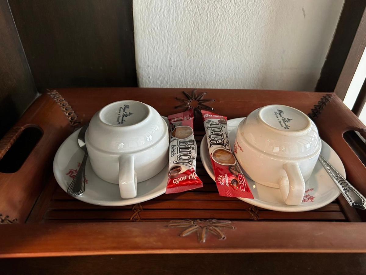 Grand Phranakhon Hotel Ayutthaya Bagian luar foto